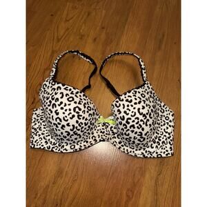 Victoria’s secret cheetah print body by victoria lined demi bra 32D